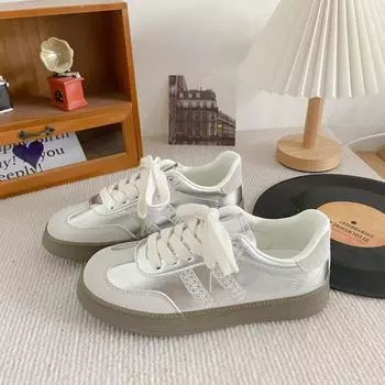 6394 leather surface German training shoes women s shoes 2024 new niche retro super hot little white shoes casual flat baseplate shoes 35 серебряный