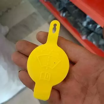 6x12x0.8cm Car Windshield Wiper Reservoir Cover For Corsa Pick Up Wagon 1997-2003 For Celtic 2001-2016 Reservoir Cover CHINA