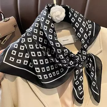 70X70 см квадратный платок с модным принтом дорожный платок популярный пляжный солнцезащитный маленький шарф четыре сезона шелковые шарфы 70X70CM