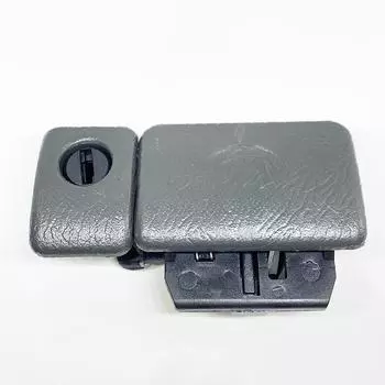 73430-76811-P4Z: Совместимо с ящиком для инструментов Antelope Alto, местом для хранения второго пилота и пряжкой для ящика для мелочей. null