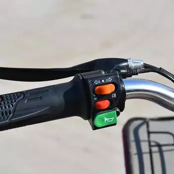 7/8 Переключатели на руль мотоцикла, звуковой сигнал, поворотник, фара, три в одном, комбинированный переключатель, кнопка, аксессуары для модификации