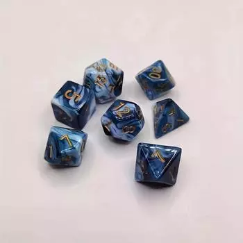 7 кубиков и 1 стакан для игральных костей, двухцветные многосторонние цифровые игральные кости, кожаный стаканчик для кубиков, красный бархат, бесшумный стаканчик для кубиков, набор для настольных игр красный