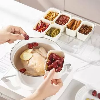 8 Grids Divided Serving Tray with Lid and Handle Portable Snack Platters Organizer Clear Reusable Plastic Appetizer Tray