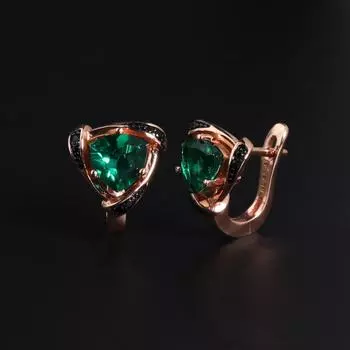 925 sterling silver earrings 2.20ct created Triangle 7.0mm emerald Nano fine jewelry for women s wedding and party wear M