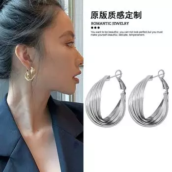 925 Sterling Silver Needle Silver Ear Ring Female Special Interest Earrings 2025 New Arrival Best Selling Fancy Stud Earrings Graceful Earrings Silver Asymmetrical earring