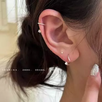 999 Sterling Silver Small Meteor Tail Earhole-Keeping Earring without Earplug Opening Small Circle Ear Studs Zircon Shiny Ins Style Niche Style Meteor tail split ring silver pairs