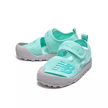 A New bAlAnce Ski S SAndAlS K8810m2p minted/170