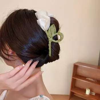 A new small fresh tulip flower hairpin Sen with Instagram temperament grab Shark clip back of head hairpin Size fits all