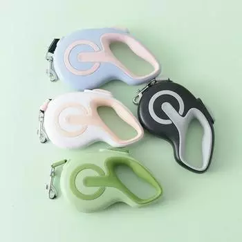 A Pet Traction Device with Adhesive Bag and Reflective Dog Traction Rope That Automatically Shrinks and Walks A Dog 3M