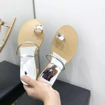 A pigeon egg big sister with the same rhinestone outside wearing toe sandals flat bottom inner height increase slope heel beach sandals women 35