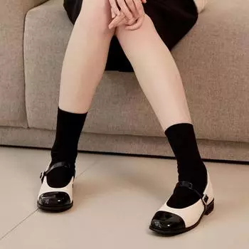 [abc] Двухцветная вещь Мэри Джейн Плоская Ирен высотой 2,5 см (CW0062BI) CW0062BI-7000027822, популярная обувь в Корее. 230