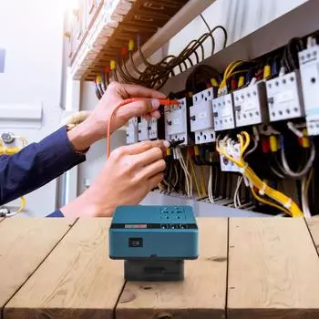 AC220V/DC5V/12V Инвертор Литиевая батарея Инвертор Защита безопасности зелёный