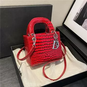 Accessible Luxury Fancy Crocodile Pattern Women s Bag 2025 New Arrival Fashion All-Match Messenger Bag Western Style Satchel Diana Bag Red