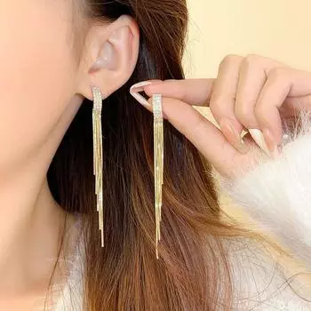 Accessible Luxury Metal Female Unique Retro Hong Kong Style Temperamental Earrings Golden Bench tassel