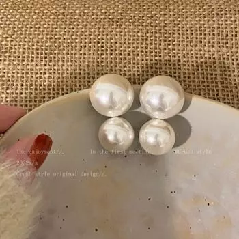 Accessible Luxury Women s French Style Retro Earrings Small Large Pearl Pair of French pearls (silver needles)