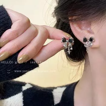 Accessible Luxury Women s Special-Interest Design Cold Feeling Sexy Ear Studs Obsidian Bows Stud Earrings