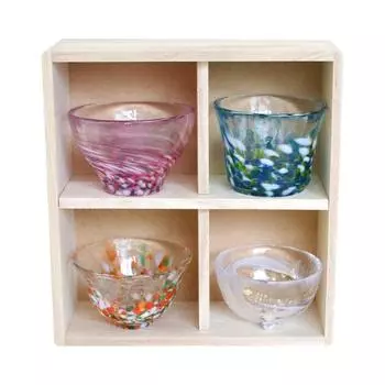 ADERIA Tsugaru Vidro Four Seasons Sake Ochoko Gift Special Wooden Made in Sake Sake Cold Sake Sake Stylish Respect for Sixties FS71545 Set, Box,