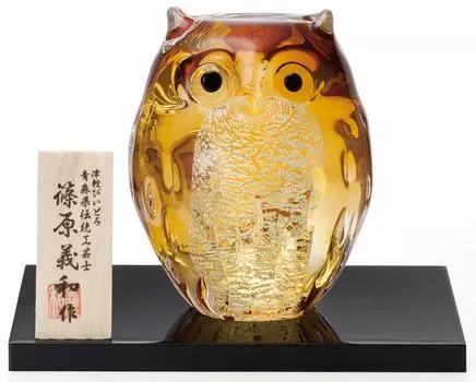 ADERIA Tsugaru Vidro Украшение для родительской совы Янтарь Золото Сделано в Японии Косметическая коробка Украшение для интерьера Милая птица Подарок на новоселье Выход на пенсию День рождения янтарь