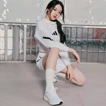 Adidas Zne. Толстовка W белая Ji7554 AXS