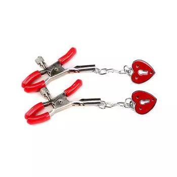 Adult sex toys, silicone iron chain milk clip, women s happy device, heart-shaped breast clip, a piece of underwear.