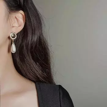 [Aimelbie] Жемчужная пуговица и длинные жемчужные наручи — золото