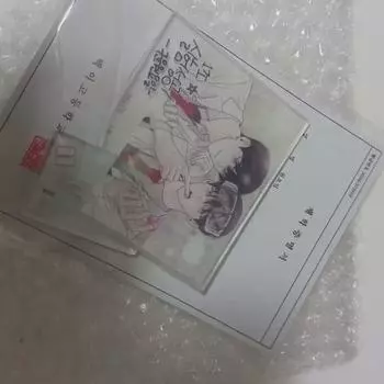 Акриловая подставка Monday s Savior