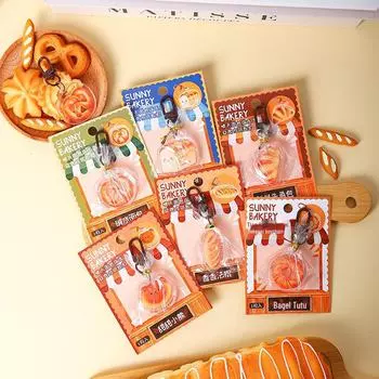 Акриловый брелок для школьников с изображением девушки-кетчупа и солнечной пекарни