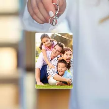 Акриловый персонализированный брелок белый