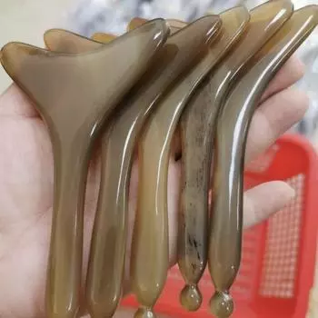 Акупунктурная палочка-скребок «Рыбий хвост» с цветочным и точечным дизайном для массажа лица и шеи 1 чёрный