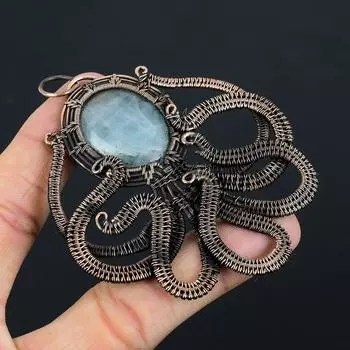 Аквамарин Форма Осьминога Драгоценный Камень Чистая Медная Проволока Обернутая Ювелирные Изделия Кулон Ручной Работы Для Подарка 3.39 Inches цвет морской волны