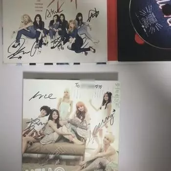 Альбом автографов Hello Venus