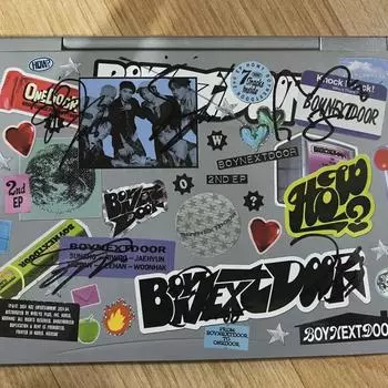 Альбом с автографами Boynextdoor