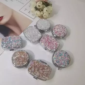 Алмазная металлическая коробка для таблеток, мини-путешествующая портативная коробка для хранения, прямоугольная круглая аптечка, блестящий кавайный футляр для таблеток Pastillero 1PCS