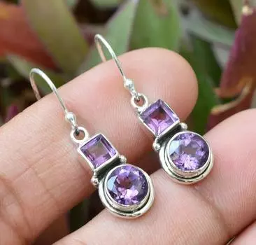 Аметистовая серьга, Дизайнерская серьга, Серебро 925 пробы, Мотающаяся серьга, Подарок по камню, Свадебная серьга