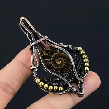 Аммонитовый ископаемый драгоценный камень Чистая медная проволока, обернутая дизайнерской подвеской ручной работы 3.07 Inches коричневый