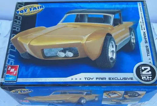 AMT38527 Тигровая акула 2006 1/25 TOY FAIR (АМТ)