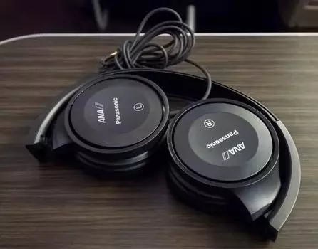 ANA premium class limited headphones