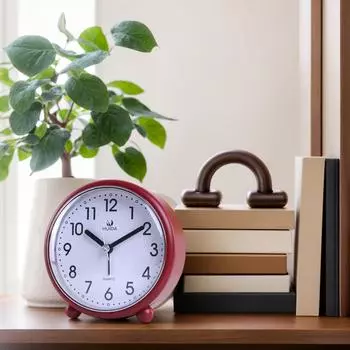 Аналоговый будильник 4 дюйма, супер тихие, не тикающие, маленькие часы, ночник, работающий от батареек, простой, для спальни, стола белый
