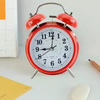Аналоговый будильник с подсветкой Очень громкие нетикающие кварцевые часы на батарейках в стиле ретро декоративные прикроватные часы красный