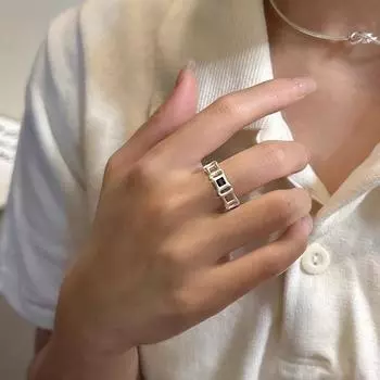 Anenjery Black Square Zircon Hollow Open Ring for Women Simple Personality Fashion Luxury High Grade Index Ring Jewelry Gift белый