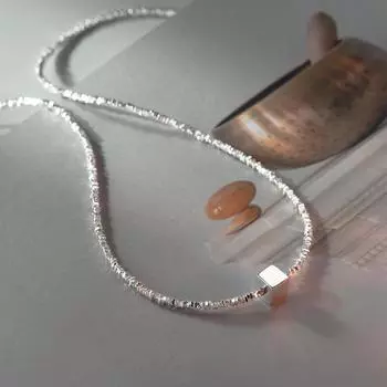 Anenjery Нерегулярное Геометрическое Блочное Ожерелье Для Женщин Легкое Роскошное Универсальное Ювелирное Изделие Подарок белый