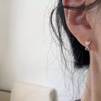 ANENJERY Серьги-кольца в виде банта для женщин, милый темперамент, универсальные серьги-клипсы, ювелирные изделия белый