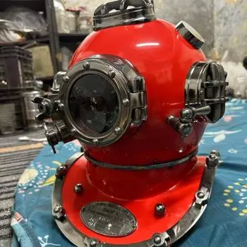 Антикварный водолазный шлем из меди и латуни — ВМС США Mark V.