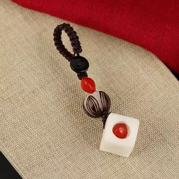 Antique and exquisite dice An Hongdou keychain pendant Acacia bean men s and women s car pendant couple creative gifts