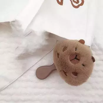 Антистатическая расческа-подушка Capybara, плюшевая кукла, мультяшная массажная расческа, инструмент для укладки волос style 1