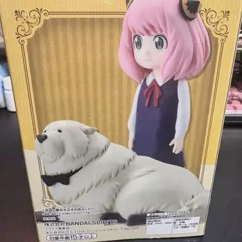 Anya Bond Figure Unopened Sealed Family Family Photo