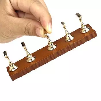 Магнитный держатель для ногтей из цельного дерева, демонстрационная стойка для практики, основание из ореха, демонстрационная полка, инструмент для дизайна ногтей, цветной лак для ногтей для новичков