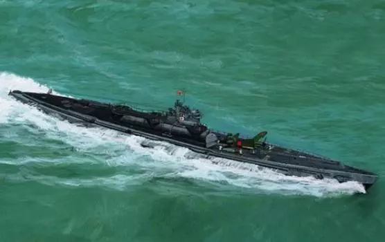 Aoshima Bunka Kyozaisha Корабль Полнокорпусная модель Итальянской подводной лодки 401 1/700 No.