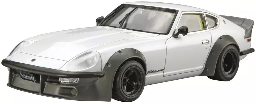 Aoshima Bunka Kyozaisha The Model Car Series Nissan S30 Fairlady Z Aero Custom 1975 Пластиковая модель 1/24 No.128 Ver.2