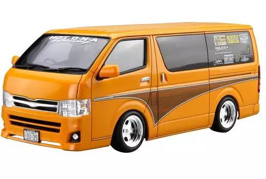 Aoshima Bunka Kyozaisha The Tuned Car Series Toyota Hot Company TRH200V Hiace 2012 Пластиковая модель 1/24 № 11